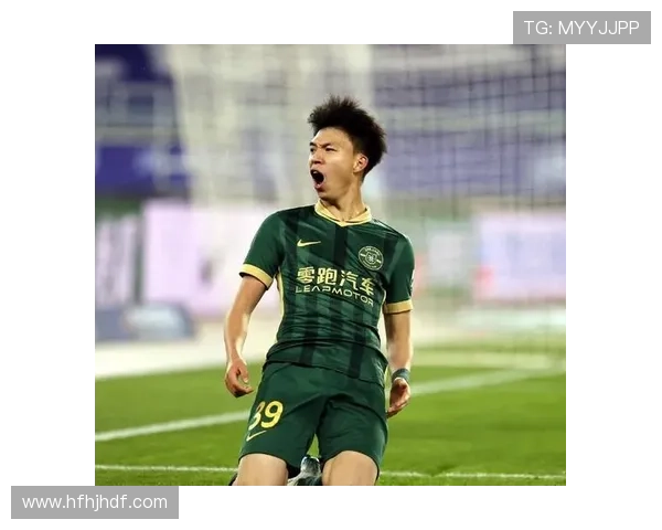 中国小将横扫强敌勇夺网球公开赛冠军掀起新一代青春风暴