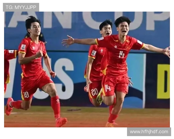 中国足球队备战亚洲杯集训,目标冲击历史最佳成绩 中国足球队备战亚洲杯集训,目标冲击历史最佳成绩