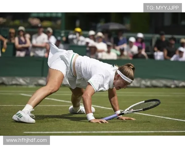 中国新星横扫世界冠军掀起网坛热潮引发全球媒体高度关注 中国新星横扫世界冠军掀起网坛热潮引发全球媒体高度关注