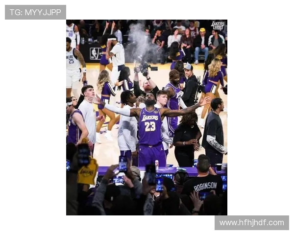 詹姆斯带领湖人逆袭勇士晋级西部决赛浓眉表现堪称MVP级别