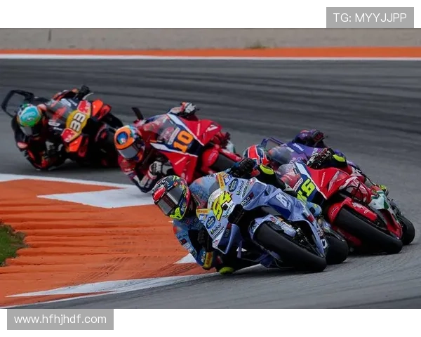 MotoGP赛季最新动态：摩托车手激烈竞争和技术革新引领未来赛道变革