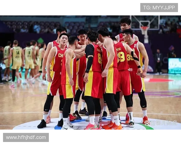 中国男篮迎战澳大利亚队 强势反击力争2024巴黎奥运会资格