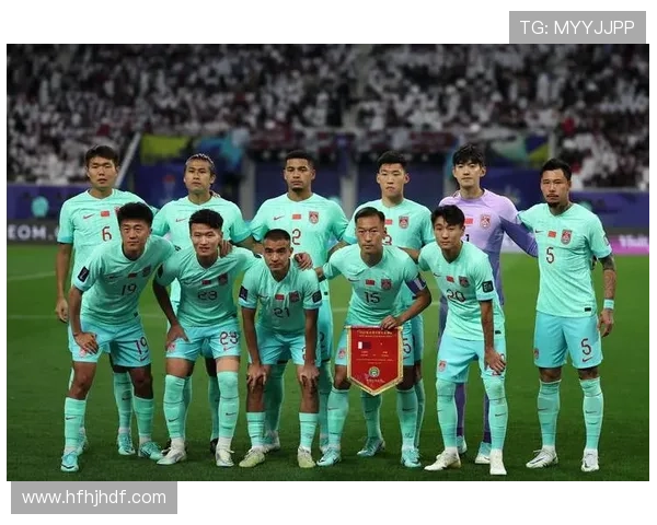 中国足球队在国际友谊赛中迎战世界强队，备战亚洲杯目标明确