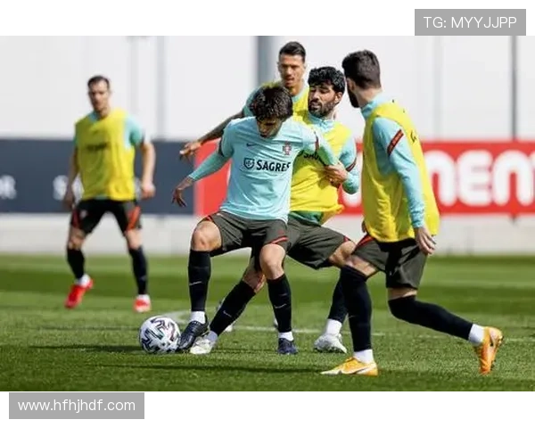 国家队集训开启新周期中超新星闪耀引发世界杯备战热议与战术革新 国家队集训开启新周期中超新星闪耀引发世界杯备战热议与战术革新